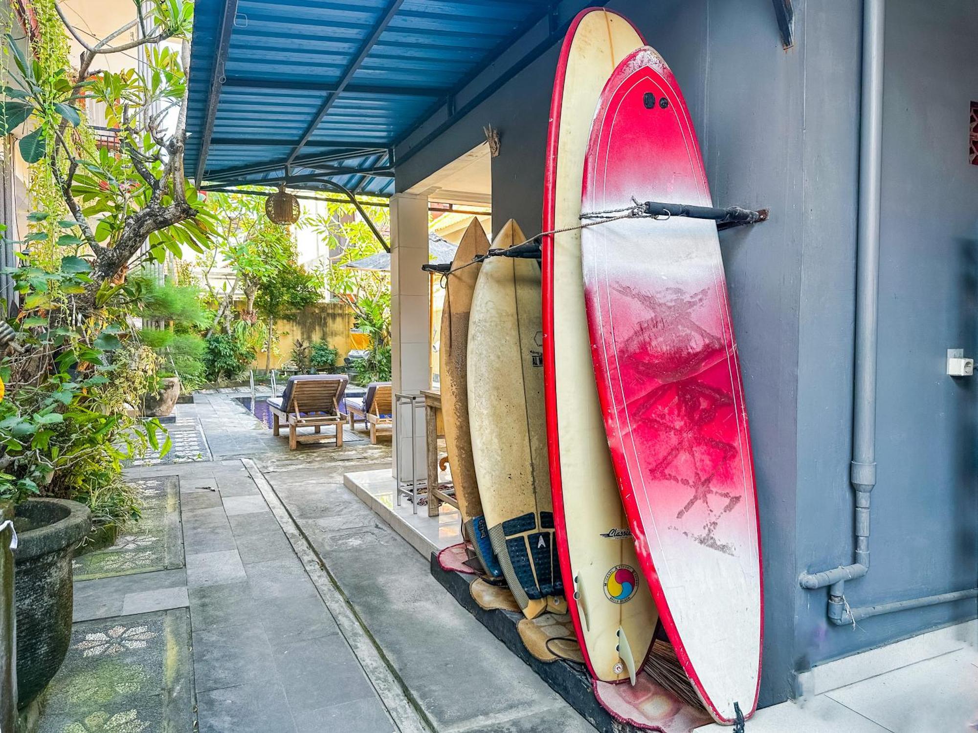 Sanata Yoga Guesthouse Canggu Zewnętrze zdjęcie