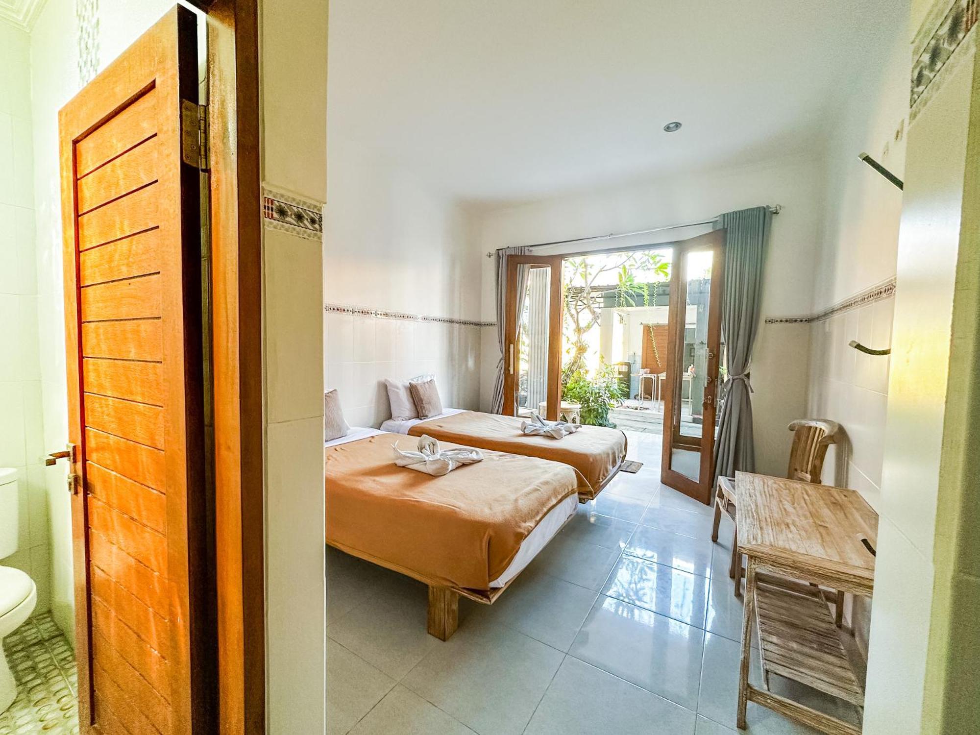 Sanata Yoga Guesthouse Canggu Zewnętrze zdjęcie